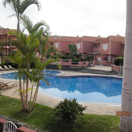 Apartment Rsid. El Duque-1