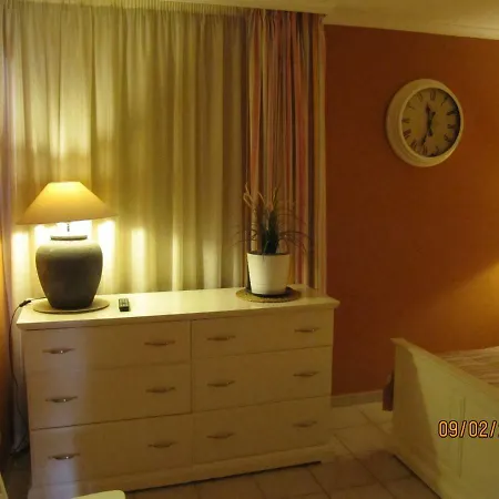 Rsid. El Duque-1 Appartement *